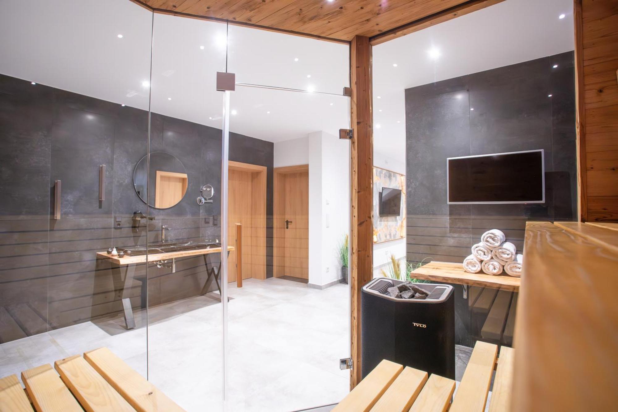 Private Spa & Garden Alpi 가르미슈파르텐키르헨 외부 사진