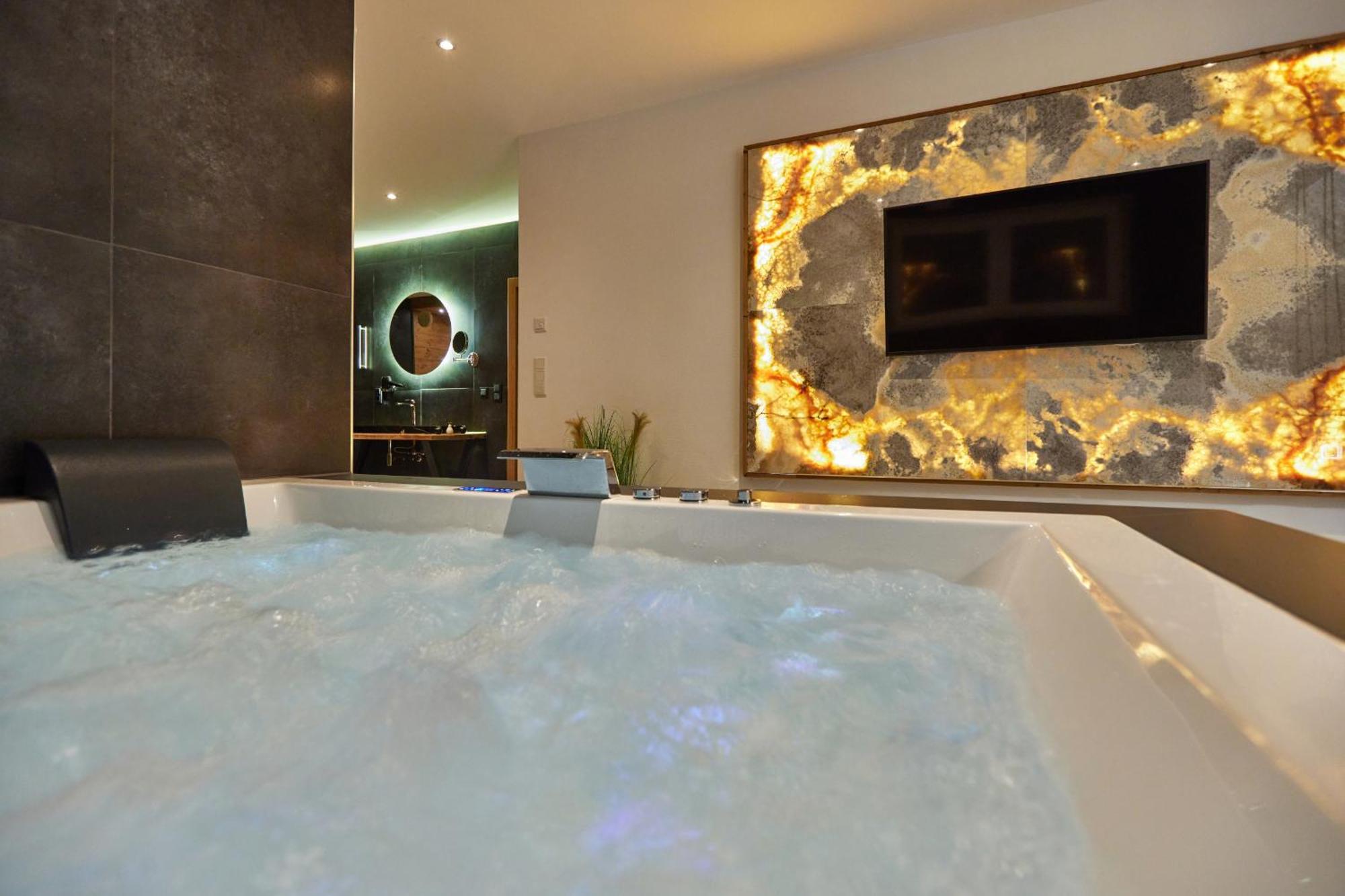 Private Spa & Garden Alpi 가르미슈파르텐키르헨 외부 사진